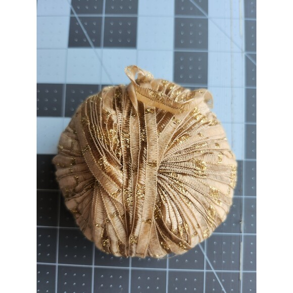 5 Skeins of Various Specialty Yarns Partially Used B47 - Picture 4 of 6